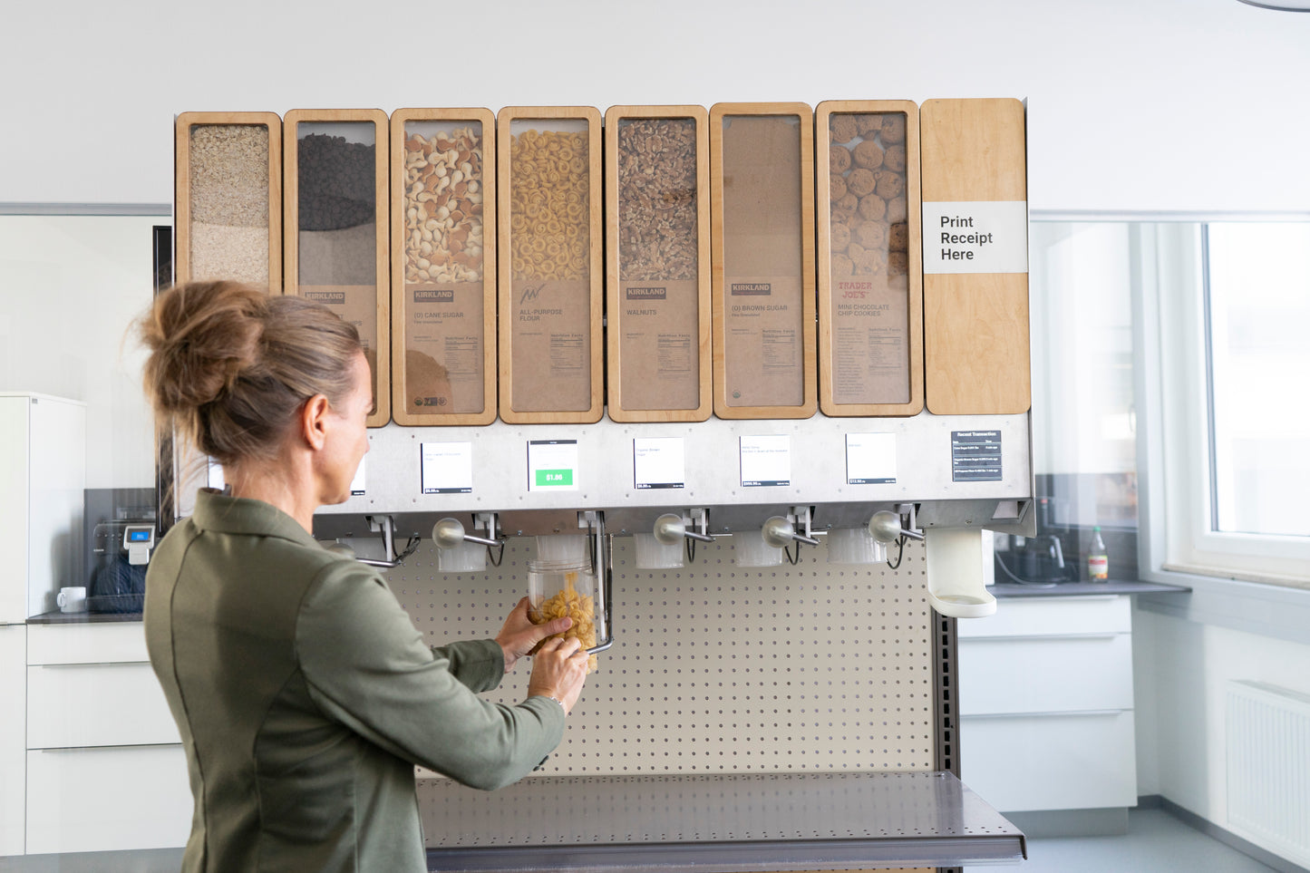Automatic bulk dispenser for pasta
